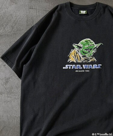 STARWARS/スターウォーズ ヨーダ フロッキー加工 ショートスリーブ クルーネックTシャツ/リラックスフィット