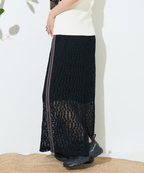 サイドラインレーススカート