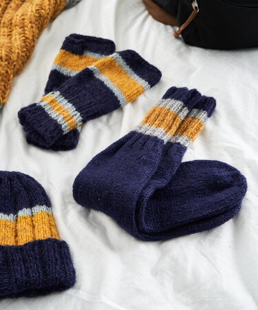 HAND KNIT SOCKS