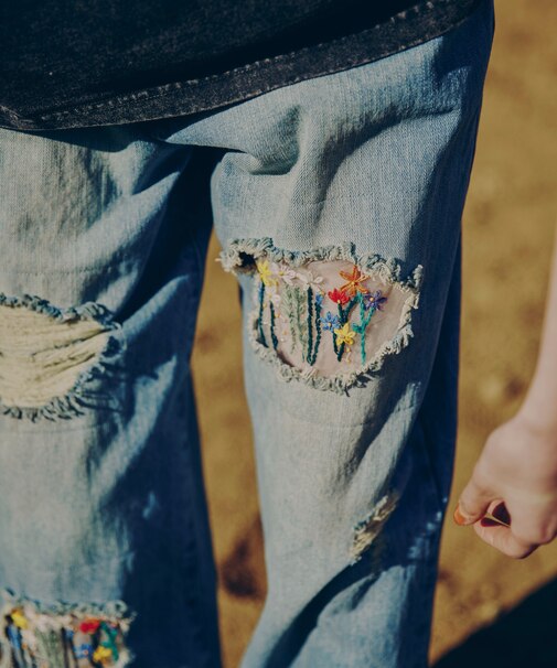 フラワー刺繍ワイドデニム