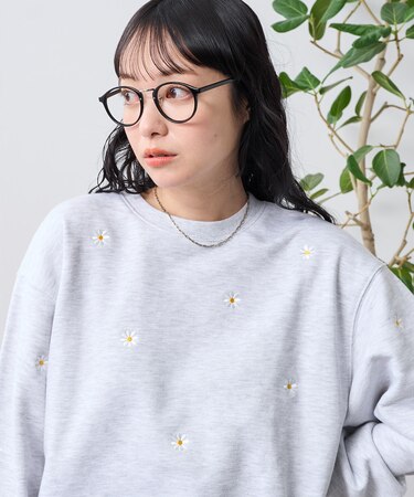 デイジー刺繍スウェット