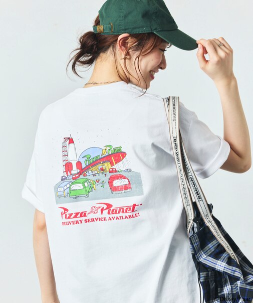 TOY STORY/トイ・ストーリー 別注 ビッグシルエット バックプリント クルーネックTシャツ/Pizza Planet 【限定展開】