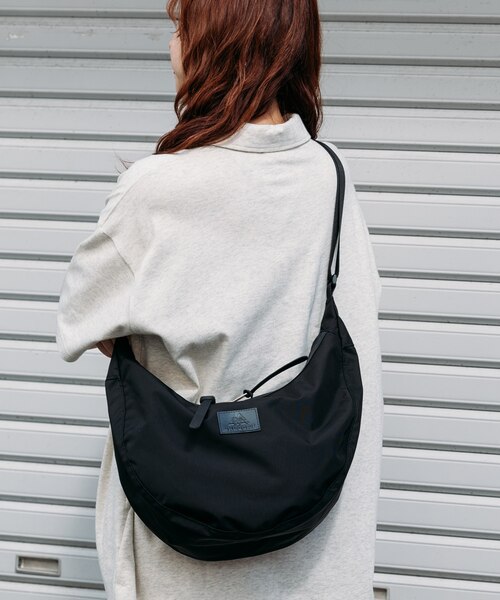 別注 LAUGHING SHOULDER BAG L LEATHER PATCH｜フリークスストア