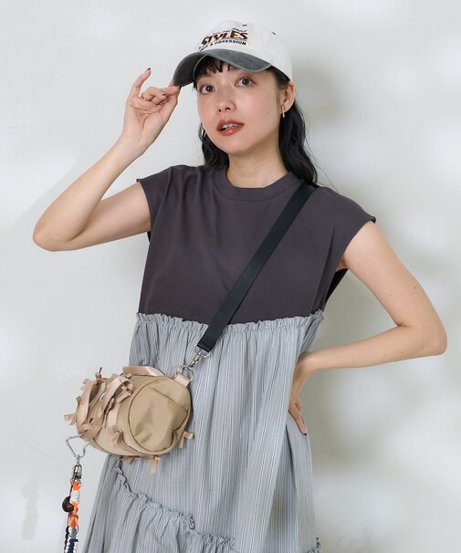 裾ストライプ フリルワンピース