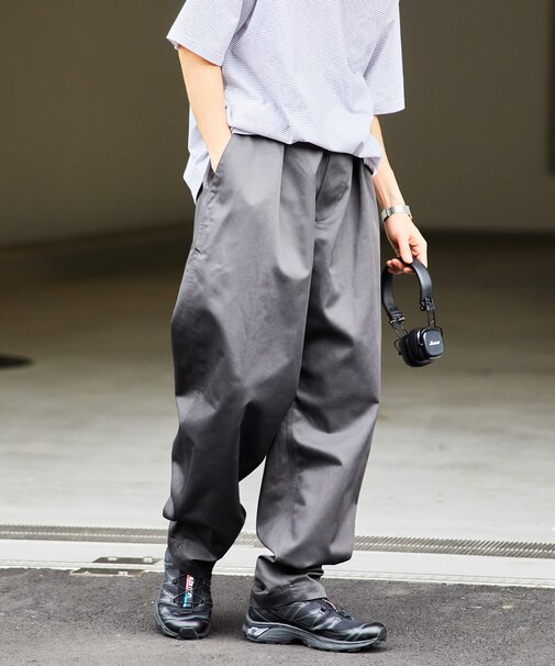 ワイドシルエット テーパード イージーパンツ 【限定展開】