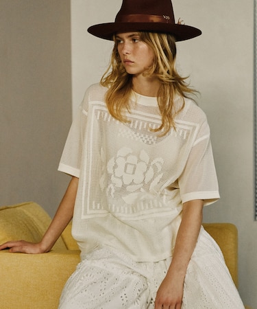 メッシュ フラワー Tシャツ