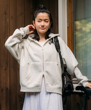 リラックスフィット ジップアップ パーカー 【限定展開】