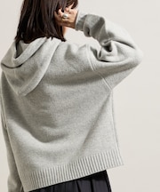 ポケット付き ニットパーカー