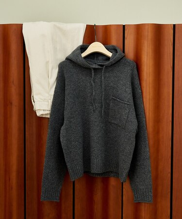 ポケット付き ニットパーカー