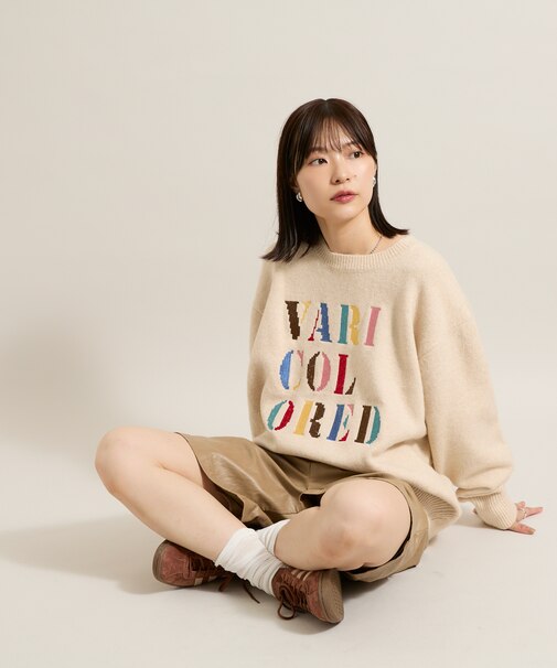 カラフル刺繍ロゴニット