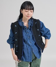 花刺繍 ニットベスト