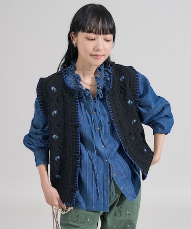 花刺繍 ニットベスト
