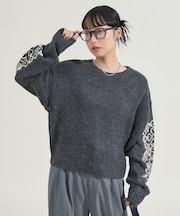 クローバー柄 ショート丈ニット