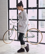 ビッグ ロゴデイジー刺繍 スウェット