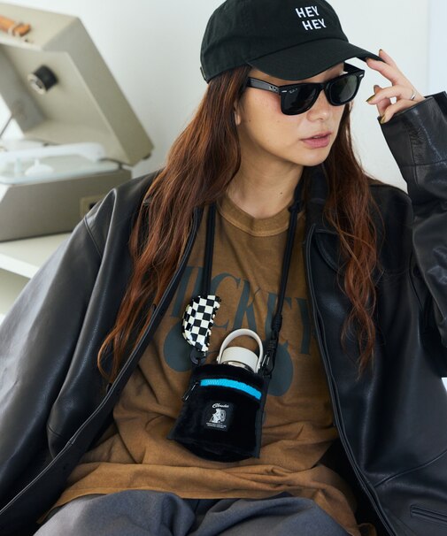 別注Fluffy wallet pouch