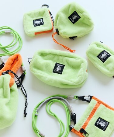 別注Fluffy square pouch M