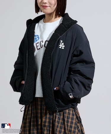 MLB リバーシブルボアブルゾン 限定展開