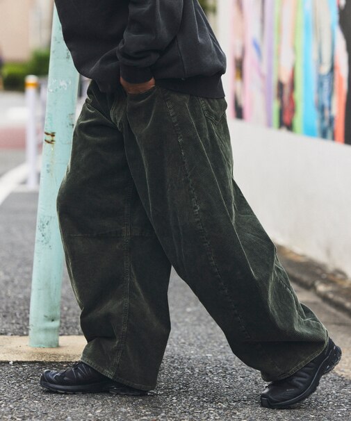 ワイドシルエット ブリーチ加工 カーブ コーデュロイパンツ