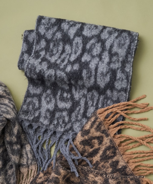 アニマル柄 ボリュームマフラー