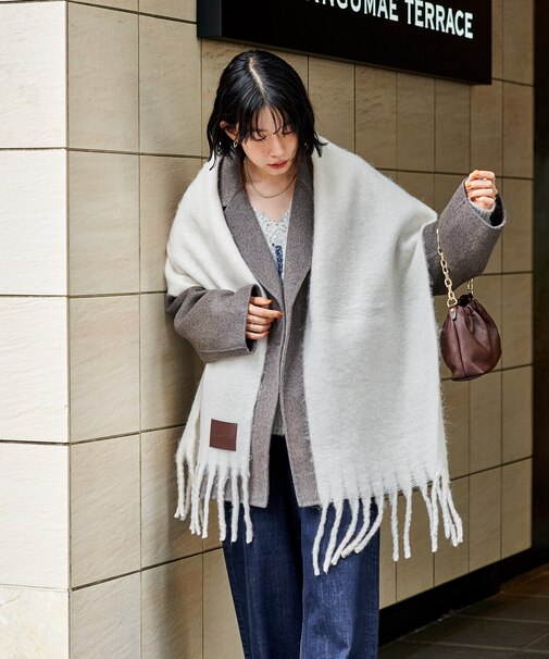 ボリュームフリンジマフラー