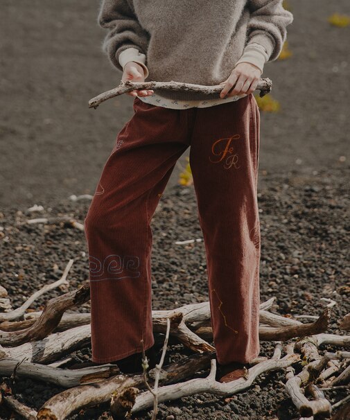 チェーンステッチ コーデュロイパンツ