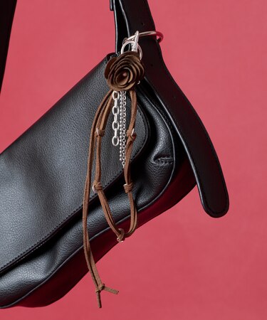 コードフラワー ネックレス / フラワーチャーム