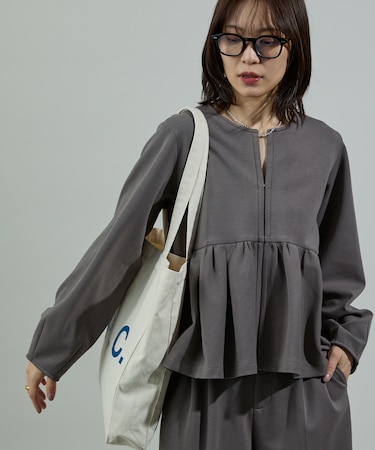 ダンボール ペプラム カーディガン セットアップ