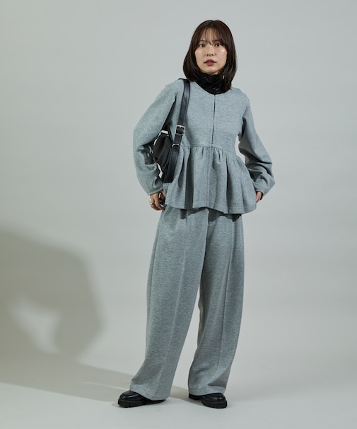 ダンボール ペプラム カーディガン セットアップ