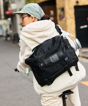 EXPANDER MESSENGER BAG メッセンジャーバッグ 撥水