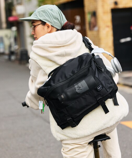 EXPANDER MESSENGER BAG メッセンジャーバッグ 撥水
