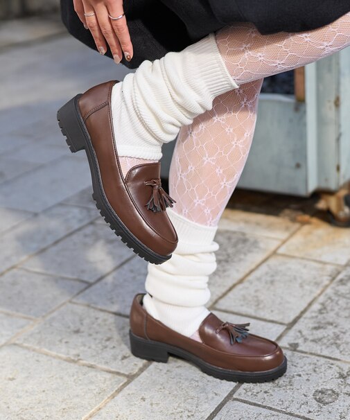 タッセルローファー