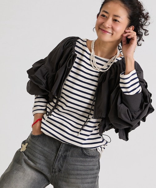 ギャザー×フリル ジップショートボレロ