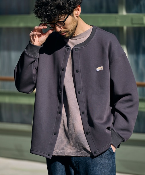 ビッグシルエット ダンボール ワンポイントロゴ スナップボタン スピンドル スウェットカーディガン