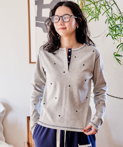 ミニハート刺繍 ヘンリーネック ロンT
