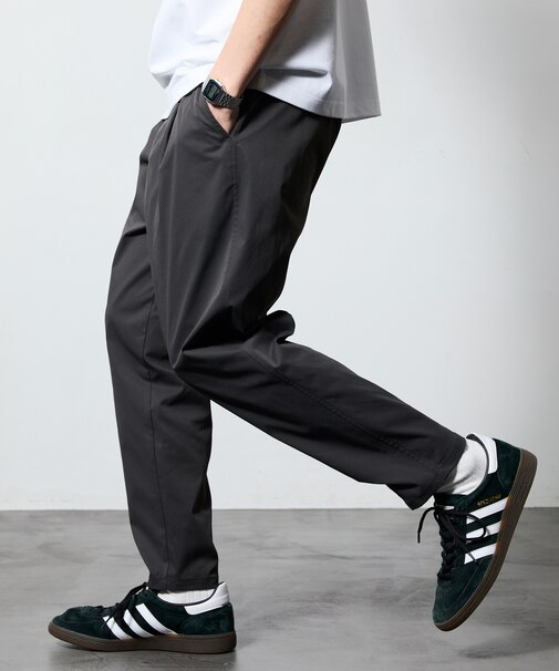 Easy Care Fabric スリムテーパードシルエット イージーパンツ/吸水速乾/UVカット 【限定展開】