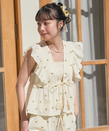 インド 小花刺繍 フリルベスト＜セットアップ対応＞