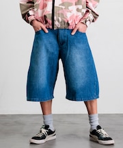 ワイドシルエット ワンウォッシュ カーブデニム クロップド ショートパンツ