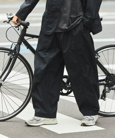 ウルトラライト ナイロン パッカブル ワイドテーパードパンツ