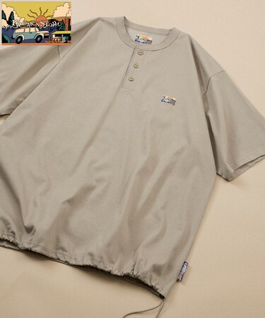 FREAK'S STORE for BEACH & FES リラックスフィット ワンポイントロゴ スピンドル ヘンリーネックTシャツ
