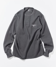 Essentials タイトフィット L/S ヘンリーネック ワッフル Tシャツ