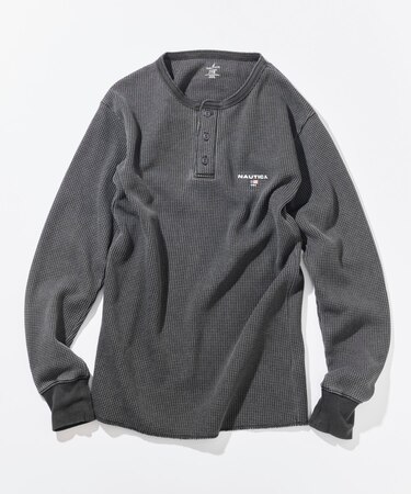 Essentials タイトフィット L/S ヘンリーネック ワッフル ピグメントTシャツ