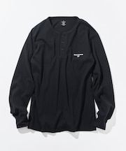 Essentials タイトフィット L/S ヘンリーネックTシャツ