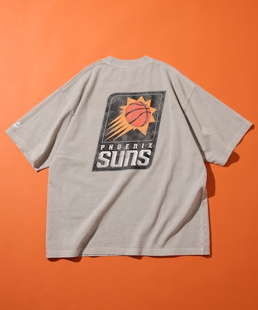NBA × FREAK'S STORE 別注 ヴィンテージライク チーム バック ロゴ TEE