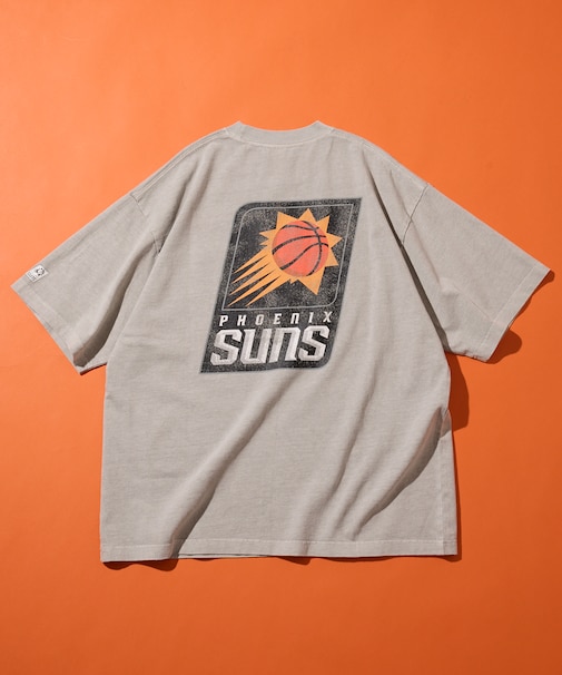 NBA × FREAK'S STORE 別注 ヴィンテージライク チーム バック ロゴ TEE