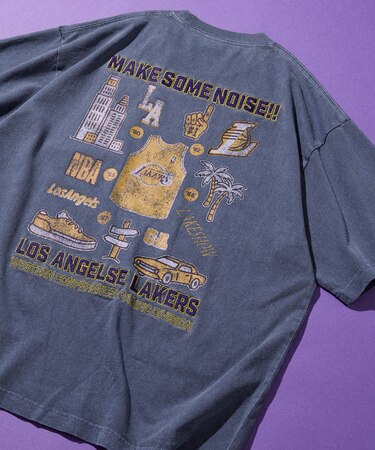 NBA × FREAK'S STORE 別注 チームイラスト グラフィックバックプリント クルーネックTシャツ