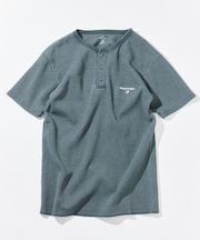 Essentials タイトフィット S/S ヘンリーネック ワッフル ピグメントTシャツ