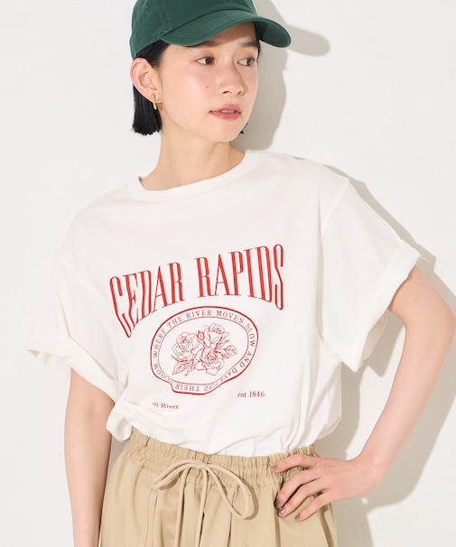 フラワープリントTシャツ