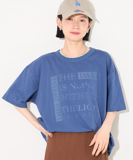 ワントーン ロゴTシャツ