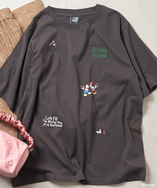 【MICKEY MOUSE】レトロ総柄 刺繍 Tシャツ