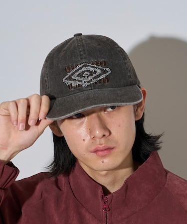 umbro × FREAK'S STORE 別注 ダメージ ロゴ キャップ
